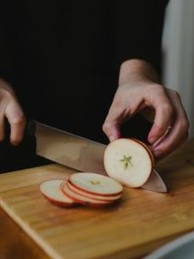 Kitchen Knife Top Techniques to Handle a  Safely and Efficiently